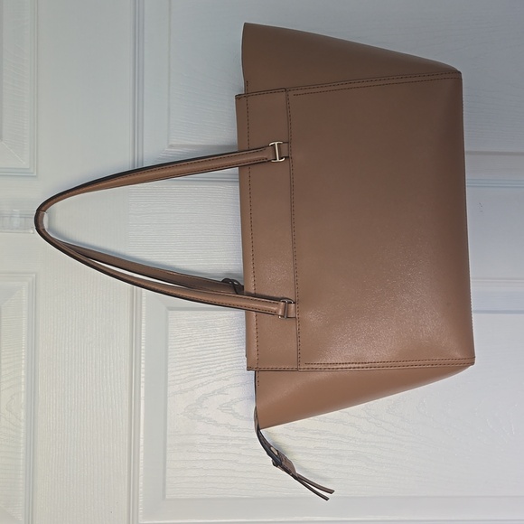 Tory Burch handbag - Picture 7 of 15